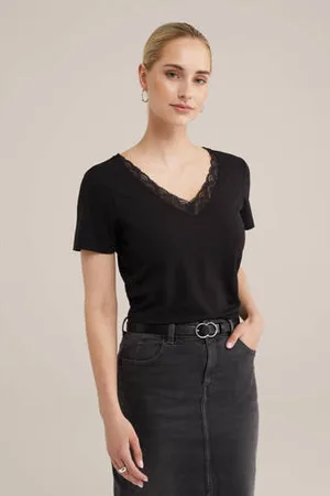 WE Fashion T