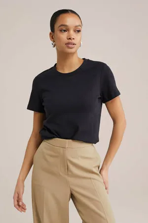 WE Fashion T