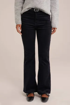 WE Fashion Corduroy flared broek zwart