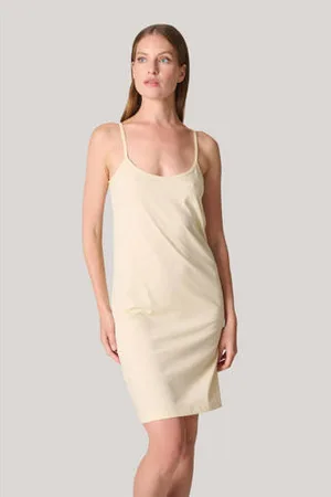 SHOEBY Bodycon jurk zand