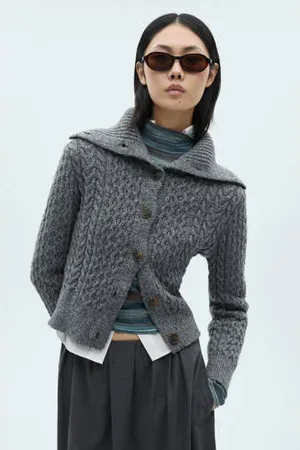 MANGO Gebreid vest met kabels