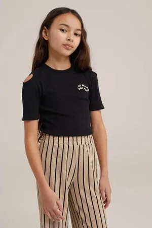 WE Fashion T