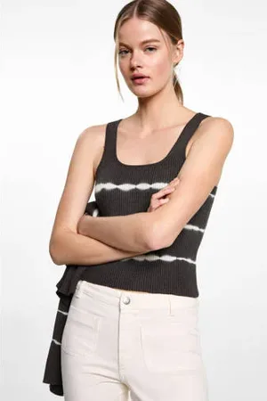 MANGO Mouwloze top