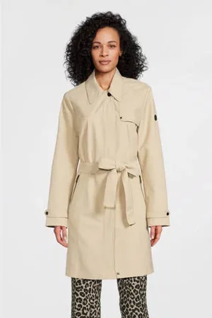 district Trenchcoat
