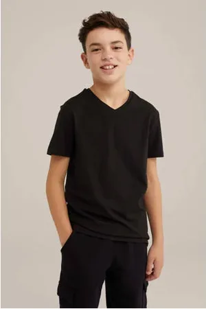 WE Fashion T