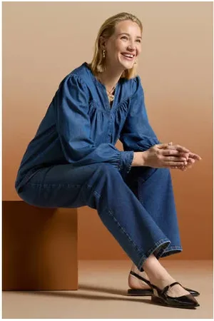 Anytime Denim blouse met v