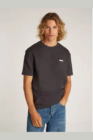 Calvin Klein T