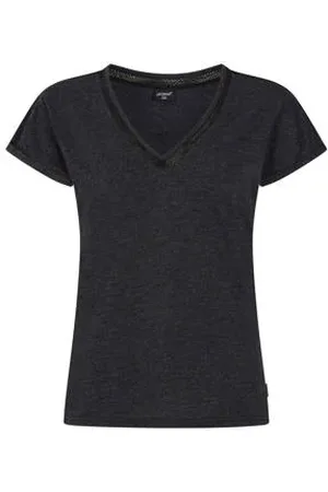 Protest T