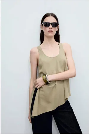 MANGO Mouwloze top