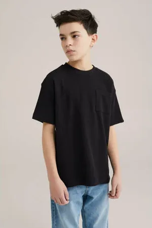 WE Fashion T