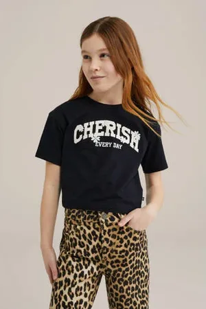 WE Fashion T