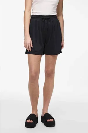 Pieces® Straight high waist casual short