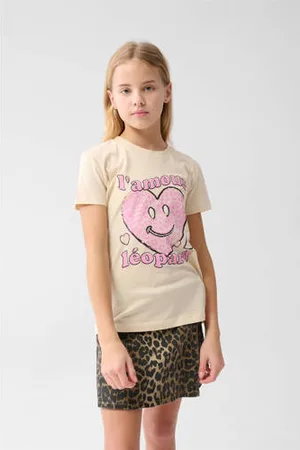 SHOEBY T
