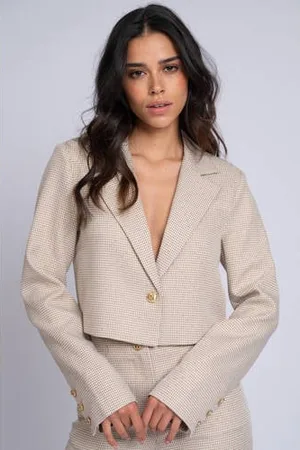 NIKKIE. Cropped blazer