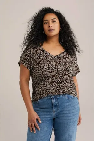 WE Fashion Curve T