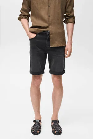 MANGO Slim denim short zwart