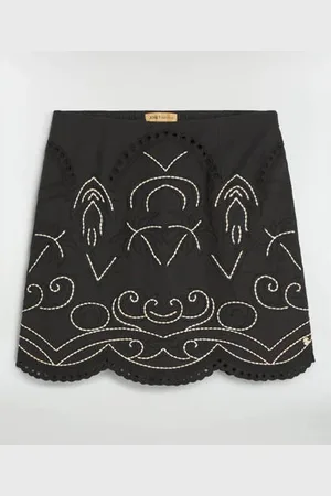 Josh V Korte rok broderie