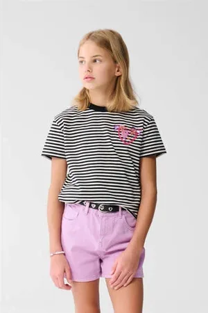 SHOEBY T