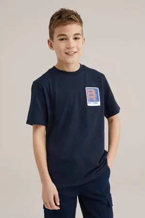 WE Fashion T