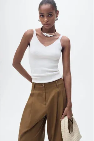 MANGO Mouwloze top