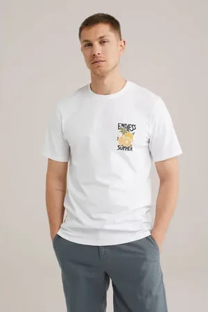 WE Fashion T