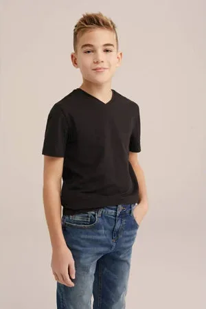 WE Fashion T
