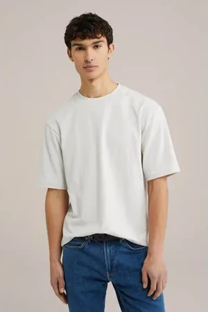 WE Fashion T