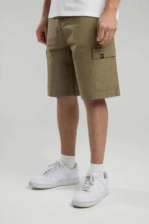America today Loose cargo short groen