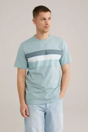 WE Fashion T