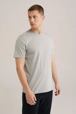 WE Fashion T