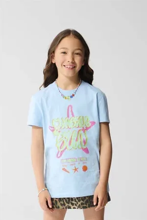 SHOEBY T