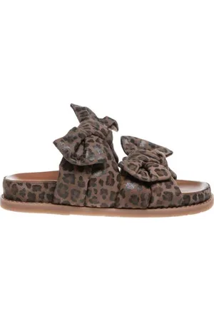 Copenhagen Shoes Leren slippers met panterprint en strikjes