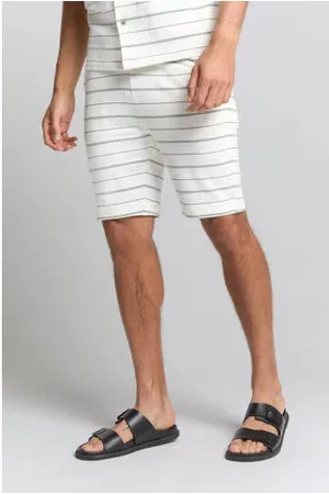 No Excess Regular casual short ecru