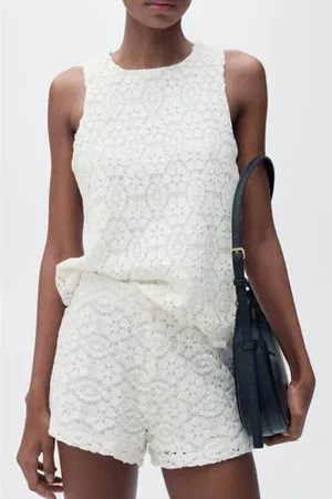 MANGO Slim regular waist casual short ecru crochet