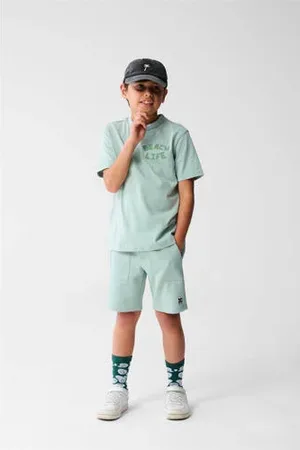 SHOEBY T
