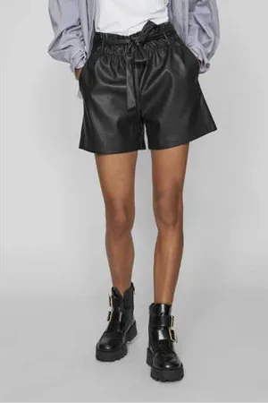 VILA High waist regular fit short