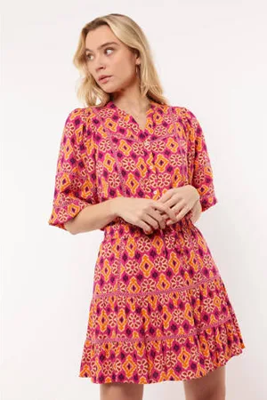 Fluresk Blouse Mase met all over print en open detail