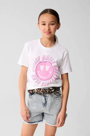 SHOEBY T