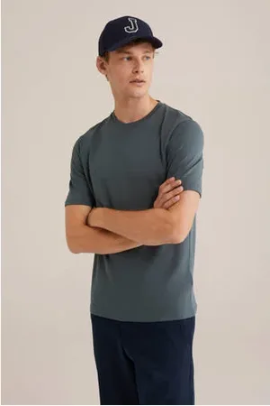 WE Fashion T