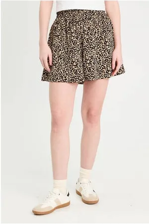 Cache Cache Regular waist casual short beige