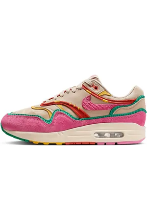 Nike Air Max 1 Familia (2023)