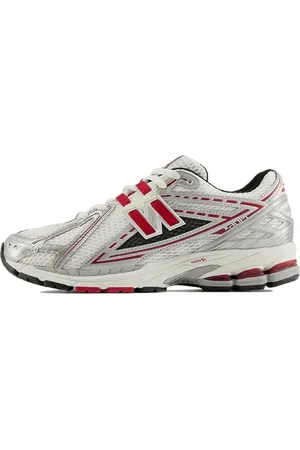 New Balance 1906R Silver Classic Crimson