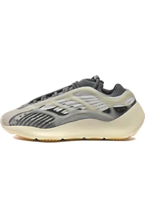 adidas Yeezy Boost 700 V3 Fade Salt