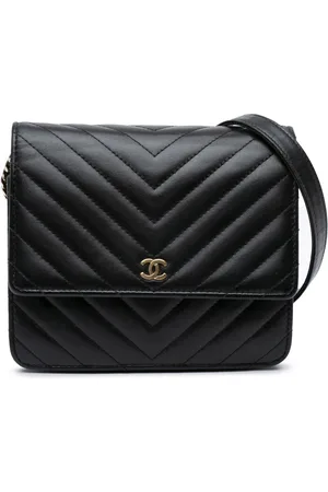 CHANEL 2017-2018 CC Chevron Lambskin Square Wallet On Chain
