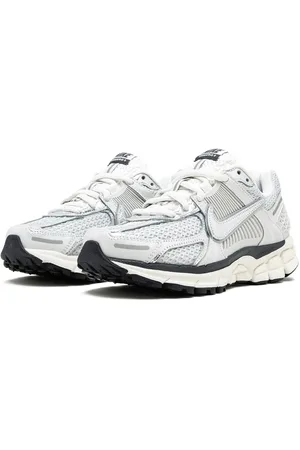Nike Zoom Vomero 5 Photon Dust