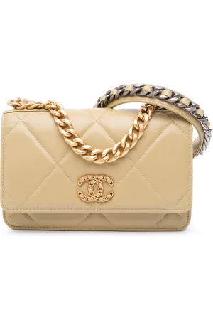 CHANEL 2021-2024 Quilted Lambskin 19 Wallet on Chain