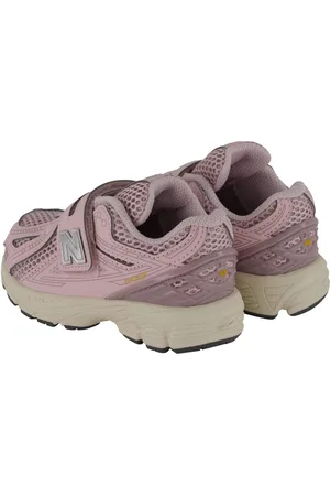 New Balance 1906 Unisex Sneakers In Beige