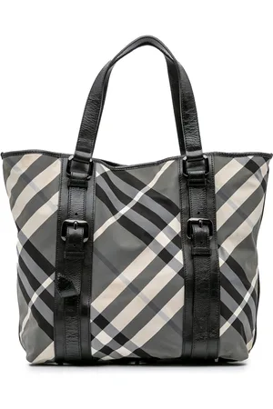 Burberry 2000-2017 Medium Beat Check Nylon Victoria Tote