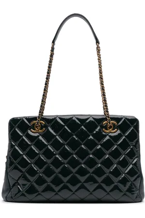 CHANEL 2015-2016 Paris Salzburg Patent and Goatskin CC Eyelet Tote