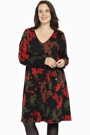 Yoek Jurk breisel met bloemen | Zwart | Maat 38/40